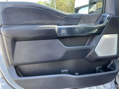 Certified 2025 Ford F250 Platinum image 16