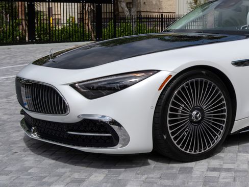 Used 2026 Mercedes-Benz Maybach SL 680 image 47