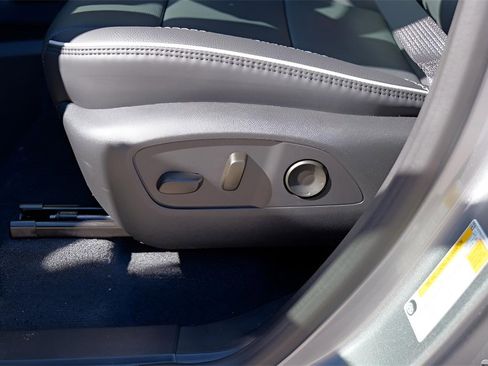 New 2026 GMC Acadia Denali w/ Super Cruise Package image 22