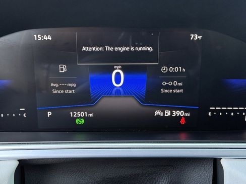 Used 2025 Volkswagen Taos SE image 18