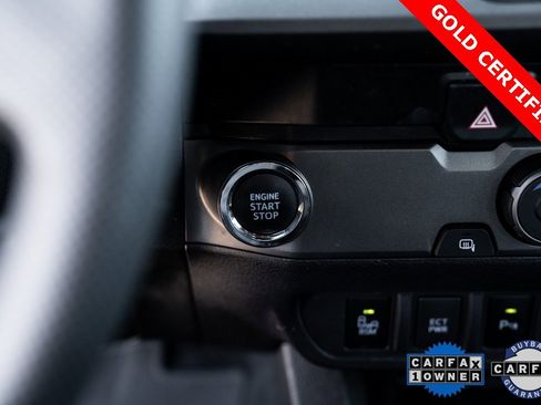 Used 2022 Toyota Tacoma TRD Sport w/ Technology Package image 19