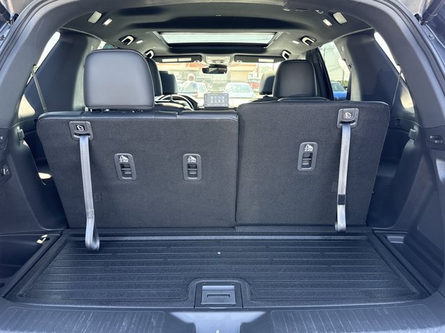 Used 2025 Honda Pilot TrailSport image 11