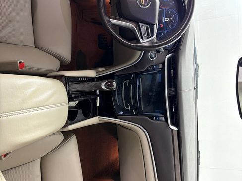 Used 2013 Cadillac XTS Premium FWD image 21