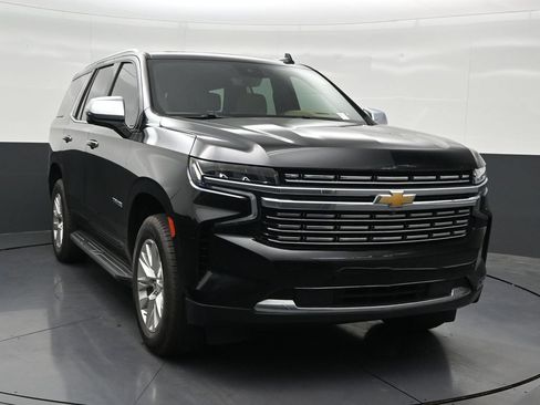 Used 2023 Chevrolet Tahoe Premier w/ Advanced Technology Package RWD image 8