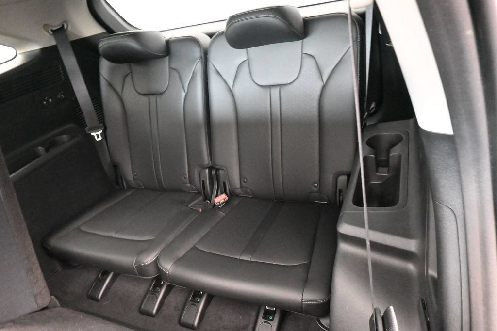 Used 2023 Kia Sorento S w/ Panoramic Sunroof Package FWD image 36