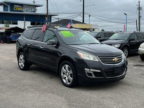 Used 2013 Chevrolet Traverse LT AWD/4WD image 4