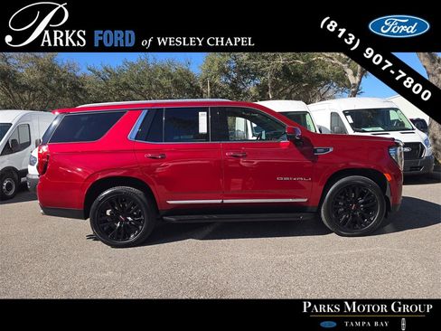 Used 2021 GMC Yukon Denali w/ LPO, Illumination Package image 3