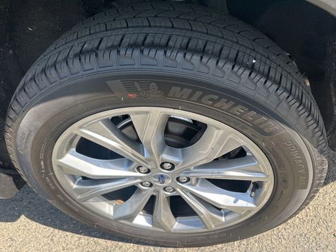 Used 2023 Ford Explorer XLT w/ Equipment Group 202A image 15