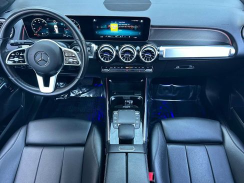 Used 2021 Mercedes-Benz GLB 250 4MATIC image 16
