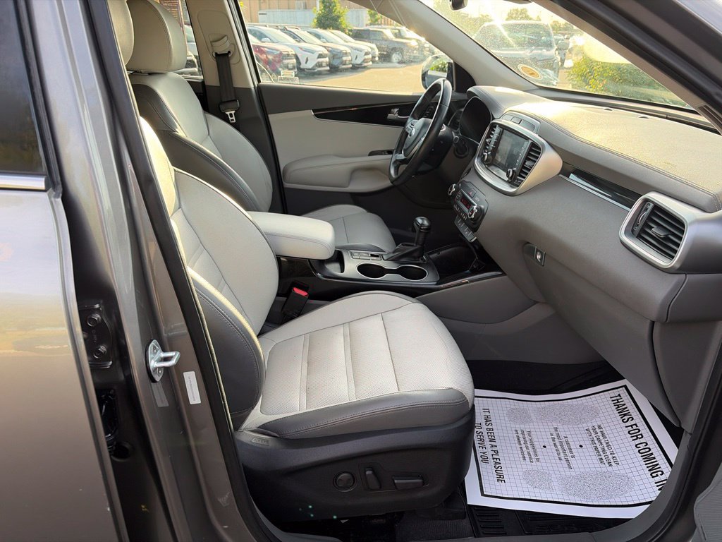 Used 2019 Kia Sorento SX AWD/4WD image 12