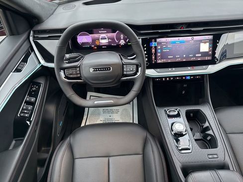 Used 2024 Jeep Wagoneer Launch Edition image 29