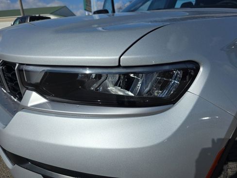 New 2026 Jeep Grand Cherokee Limited AWD/4WD image 31