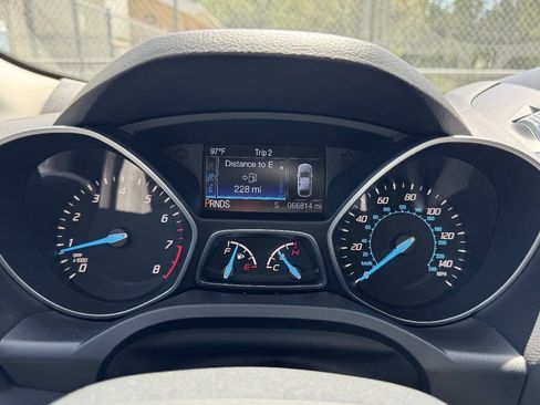 Used 2015 Ford Escape Titanium FWD image 15