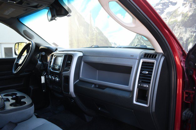 Used 2015 RAM 2500 Tradesman w/ Chrome Appearance Group AWD/4WD image 24