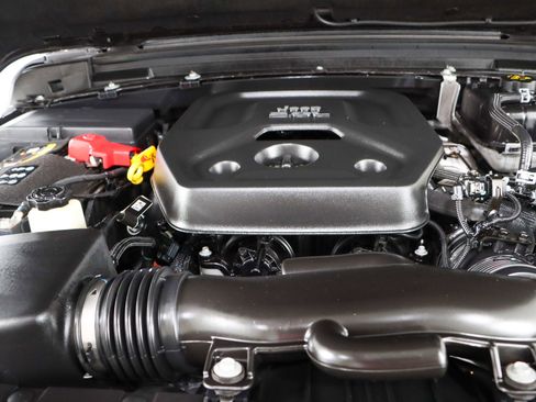 Used 2021 Jeep Wrangler Unlimited Sahara image 30