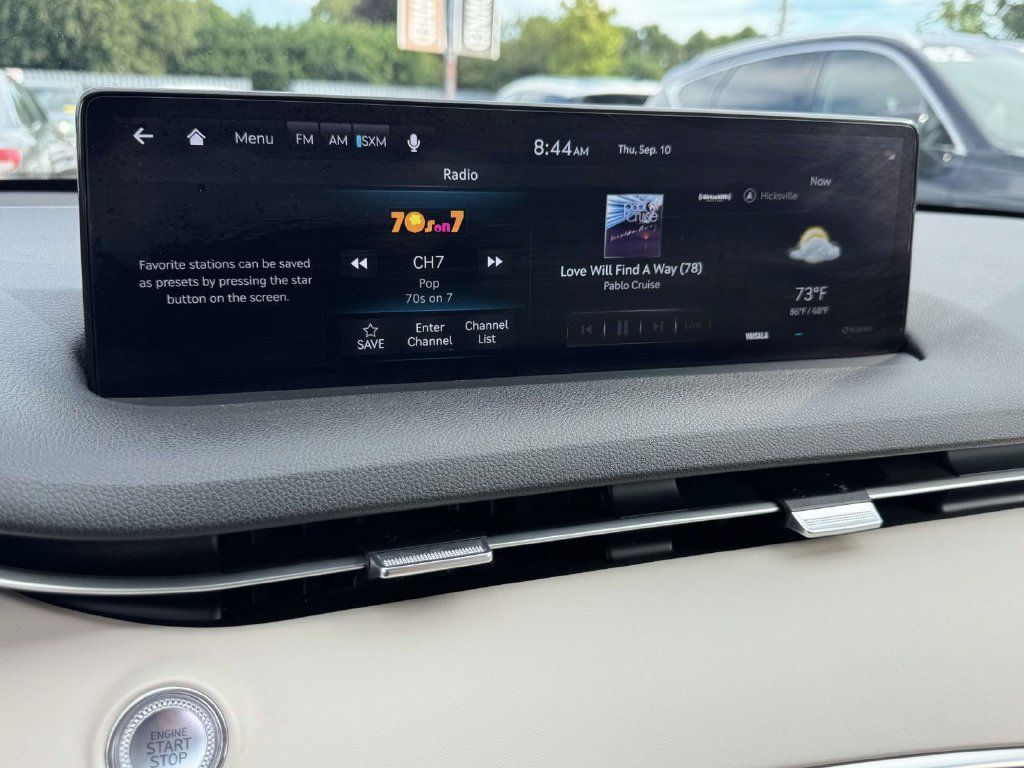 Certified 2023 Genesis GV70 2.5T w/ Select Package AWD/4WD image 29
