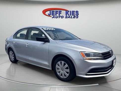 Used 2016 Volkswagen Jetta S FWD image 3