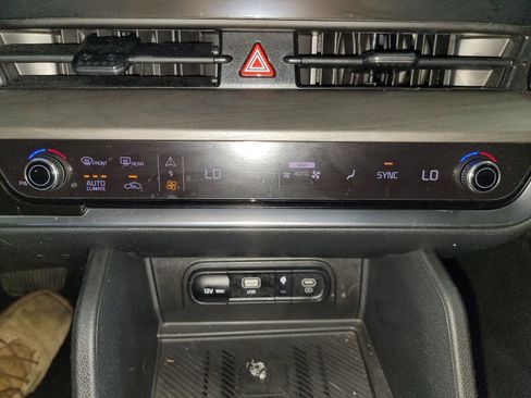 Used 2023 Kia Sportage X-Line w/ X-Line Premium Package AWD/4WD image 21