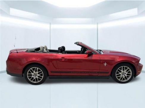 Used 2012 Ford Mustang Premium RWD image 26