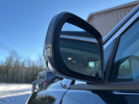 Used 2019 Jeep Compass Limited image 33