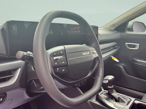 New 2026 Kia K4 LXS image 24