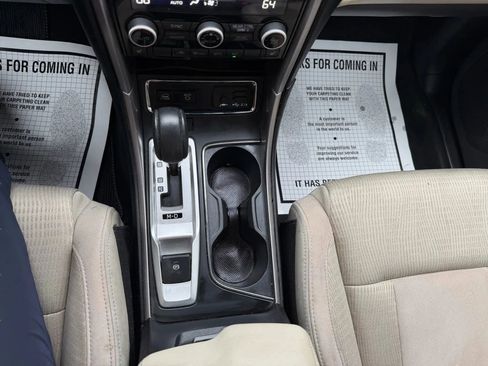 Used 2019 Subaru Ascent Premium image 39