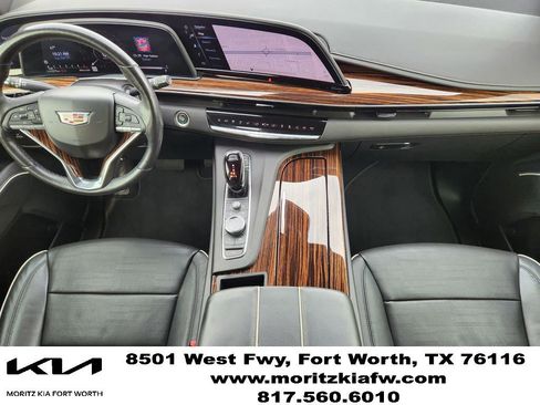 Used 2021 Cadillac Escalade Premium Luxury RWD image 27