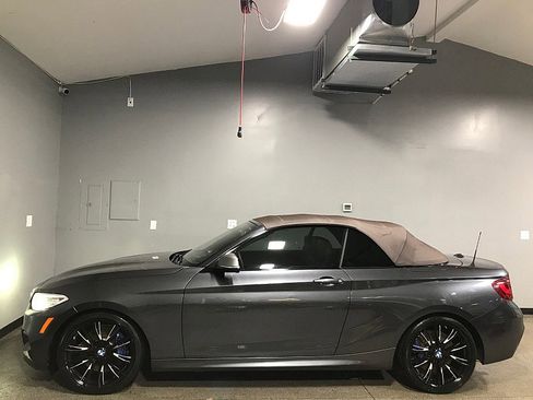 Used 2015 BMW M235i Convertible image 12