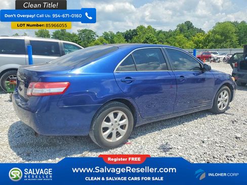 Used 2011 Toyota Camry LE w/ LE Extra-Value Pkg FWD image 4