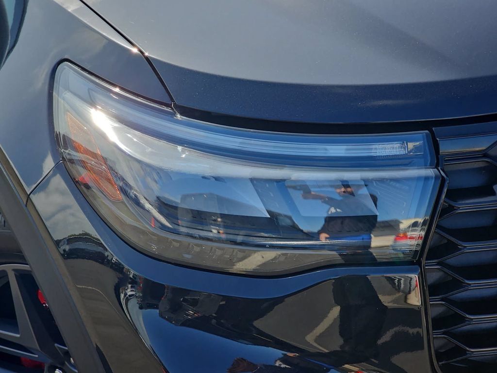 Used 2025 Ford Explorer ST w/ Sun And Sound Package AWD/4WD image 37