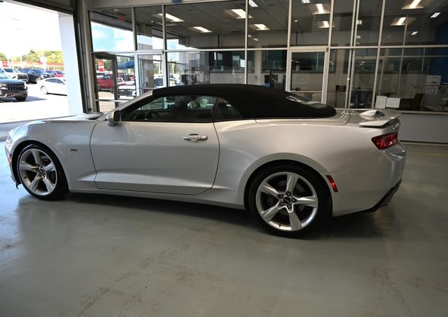Used 2017 Chevrolet Camaro SS RWD image 12