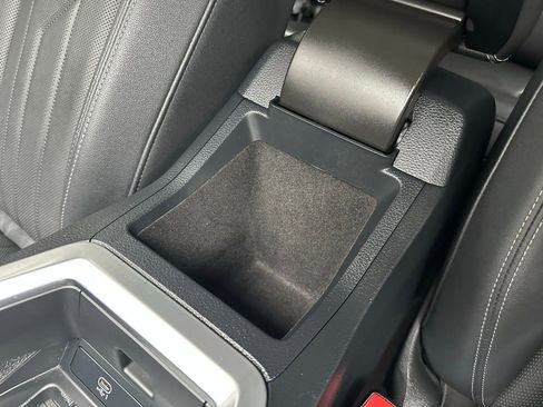 Used 2024 Audi Q8 e-tron Premium Plus w/ Premium Plus Package image 63