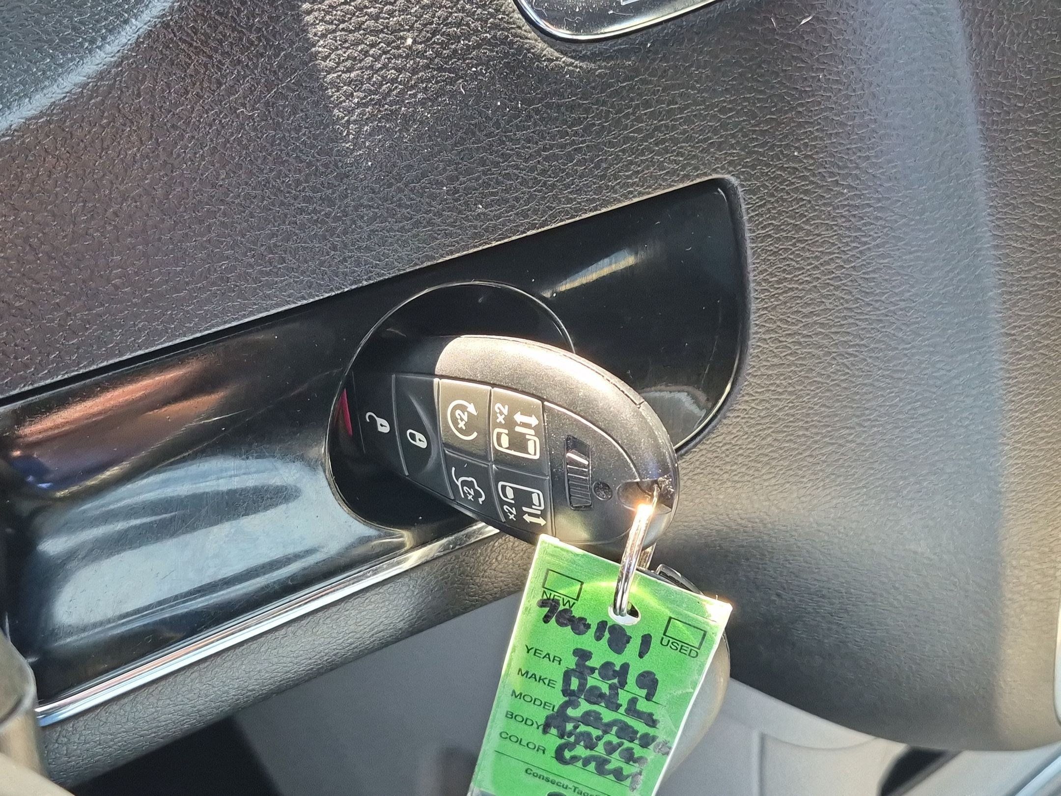 Used 2019 Dodge Grand Caravan SXT FWD image 24