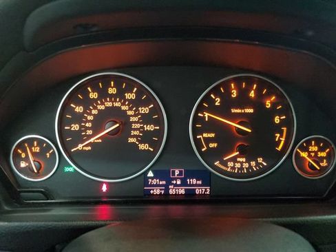 Used 2018 BMW 320i xDrive Sedan AWD/4WD image 16
