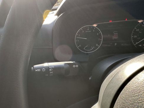 Used 2024 Nissan Pathfinder S w/ Cargo Package image 27