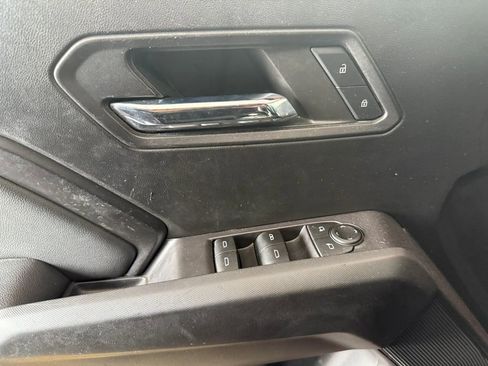 Used 2023 Chevrolet Colorado LT AWD/4WD image 15