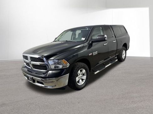 Used 2017 RAM 1500 Classic SLT AWD/4WD image 2