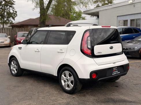 Used 2018 Kia Soul FWD image 6