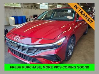 Used 2025 Hyundai Elantra SEL FWD video 1