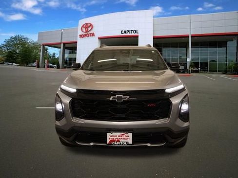 Used 2025 Chevrolet Equinox RS AWD/4WD image 7