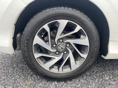 Used 2019 Honda Civic LX image 11