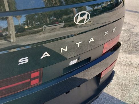 Used 2025 Hyundai Santa Fe SEL image 6