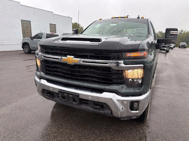 Used 2025 Chevrolet Silverado 2500 LT w/ All Star Edition AWD/4WD image 4