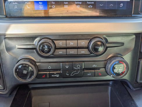 Used 2024 Ford F250 XLT w/ Black Appearance Package image 31