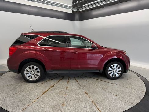 Used 2010 Chevrolet Equinox LT AWD/4WD image 4