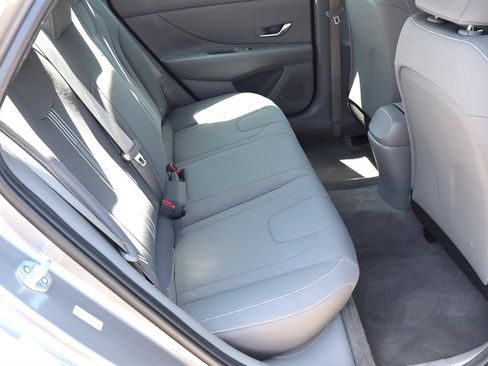 Used 2023 Hyundai Elantra SEL FWD image 23