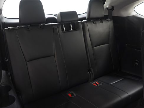 Used 2022 Toyota Highlander XLE image 14