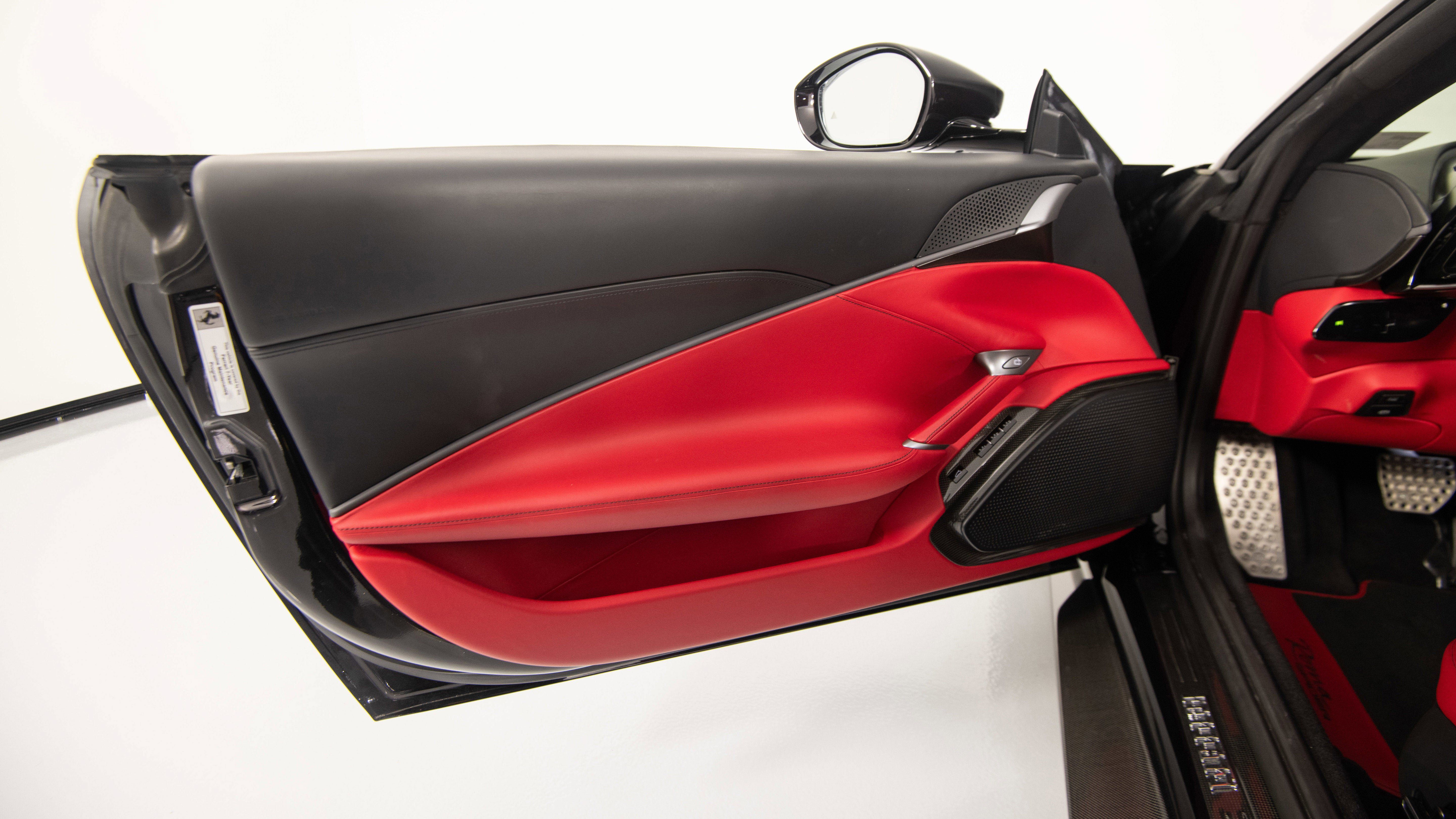 Certified 2024 Ferrari Roma Spider RWD image 34