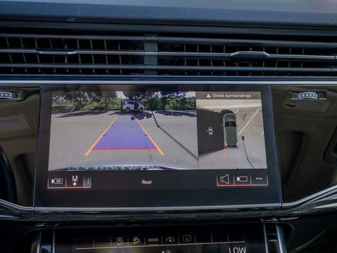 Used 2022 Audi Q7 3.0T Premium w/ Convenience Package image 33