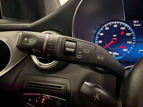Used 2022 Mercedes-Benz GLC 300 image 21